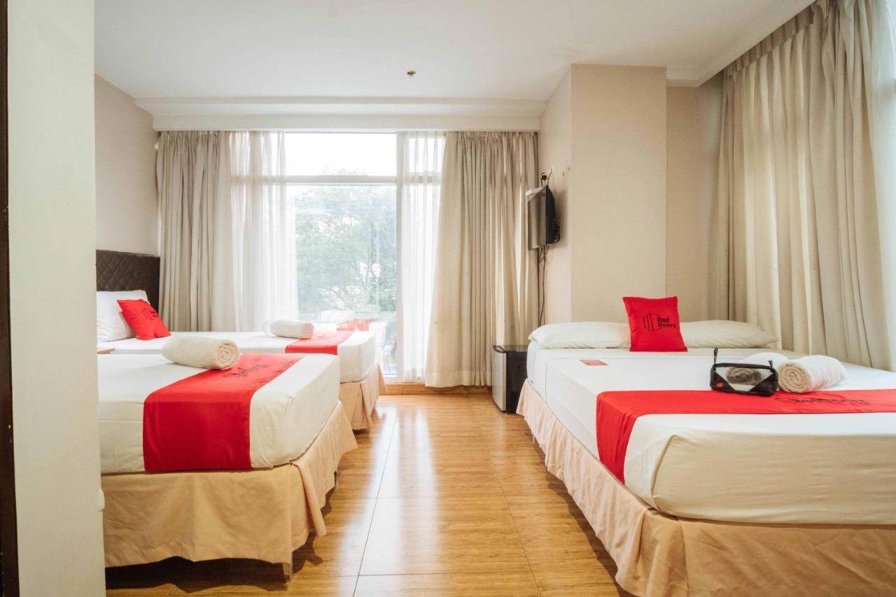 Reddoorz Plus Near Cebu Capitol Exterior foto